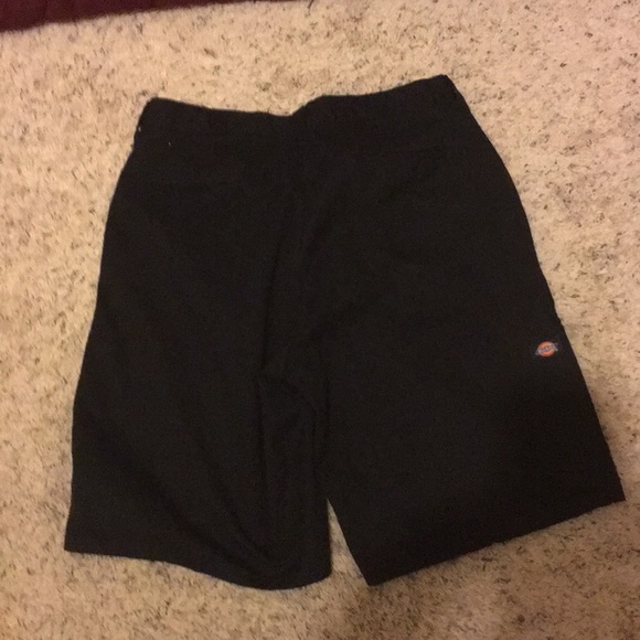 Lot of 5 pairs of Dickies shorts. - Picture 3 of 5